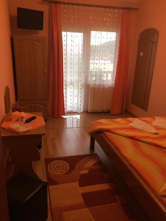 Casa Bambi Hotell Sovata Exteriör bild