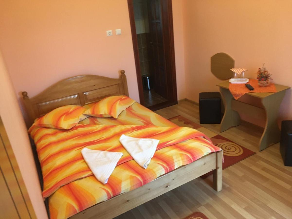 Casa Bambi Hotell Sovata Exteriör bild