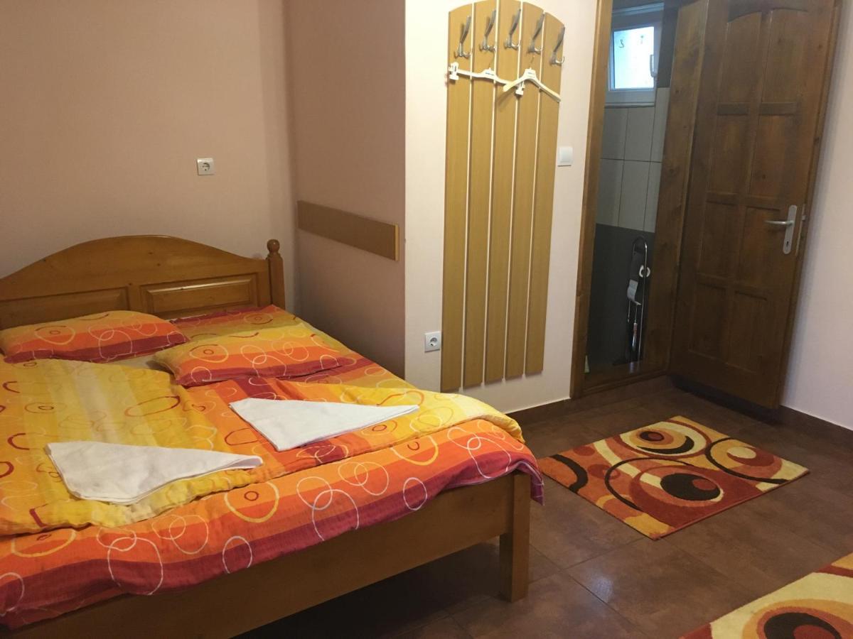 Casa Bambi Hotell Sovata Exteriör bild