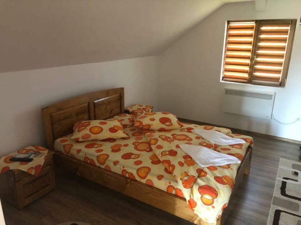 Casa Bambi Hotell Sovata Exteriör bild